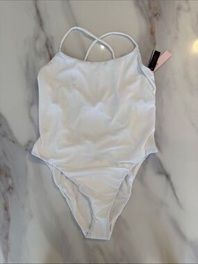 NEW Victoria’s Secret White High Hip Cut One-Piece Swimsuit size Large